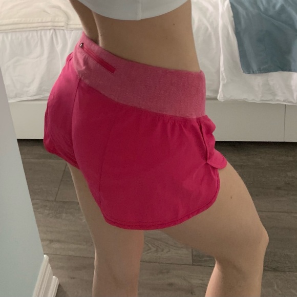 Pink nikes - Picture 4 of 5